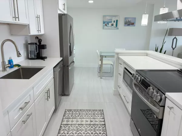 Boca Raton, FL 33431,2121 N Ocean BLVD 806w