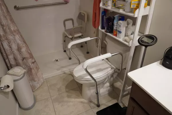 Fort Pierce, FL 34981,106 Pummelo PL