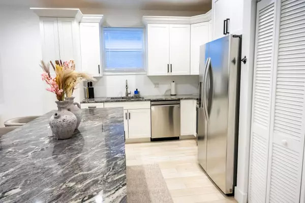 Lake Worth Beach, FL 33460,214 N C ST