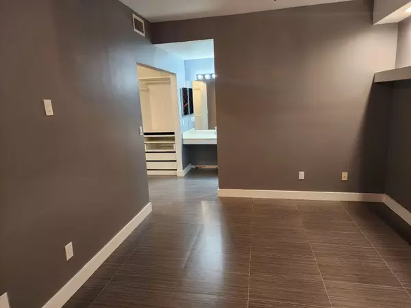 Pembroke Pines, FL 33026