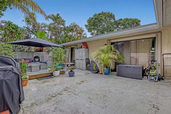 Hypoluxo, FL 33462,8037 Ambach WAY