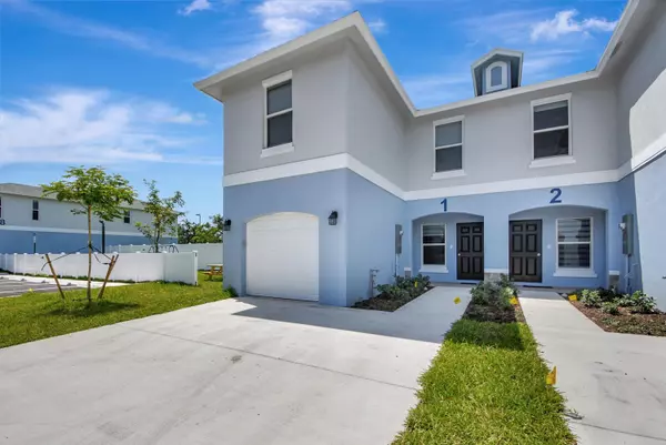 Palm Springs, FL 33461,3871 Patio CT 1