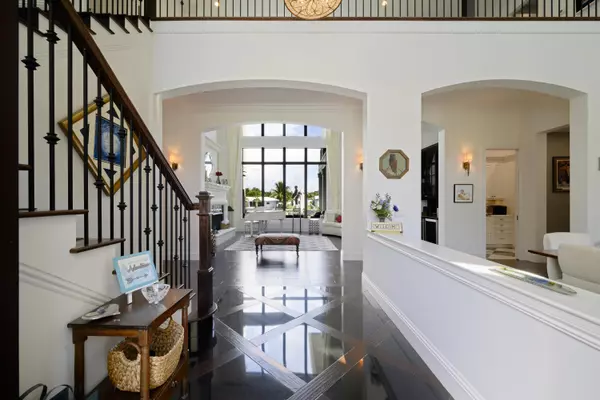 North Palm Beach, FL 33408,1950 N Portage LNDG