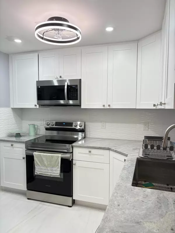 Pompano Beach, FL 33062,101 Briny AVE 505