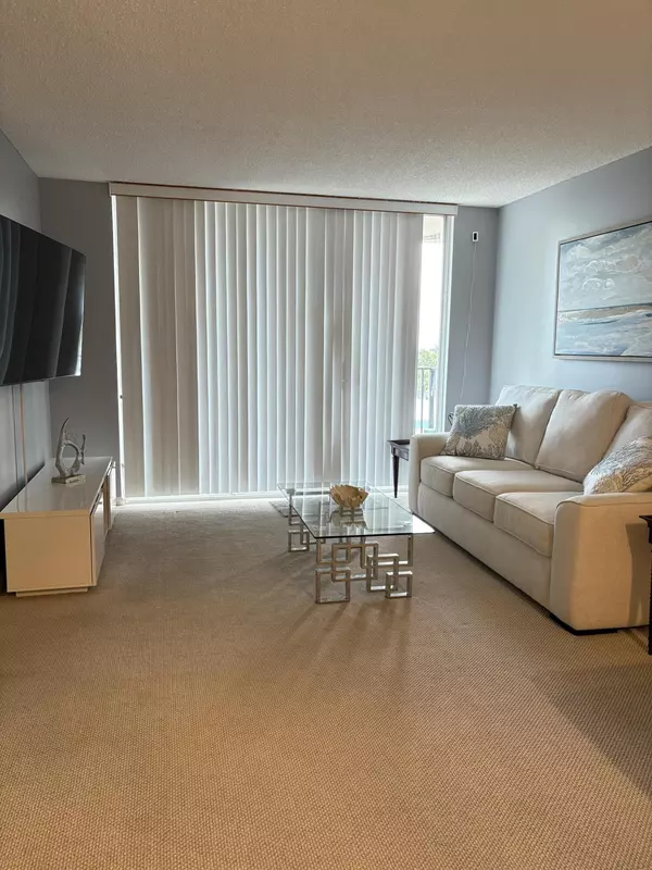 Pompano Beach, FL 33062,101 Briny AVE 505