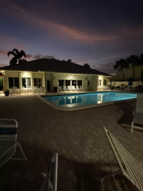 Boynton Beach, FL 33435,650 Snug Harbor DR G310