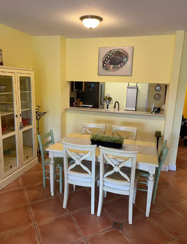 Lake Worth, FL 33467,4723 Lucerne Lakes BLVD 643