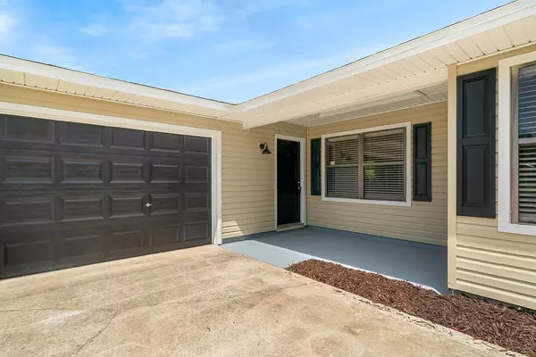 Sebastian, FL 32958,866 Beard AVE