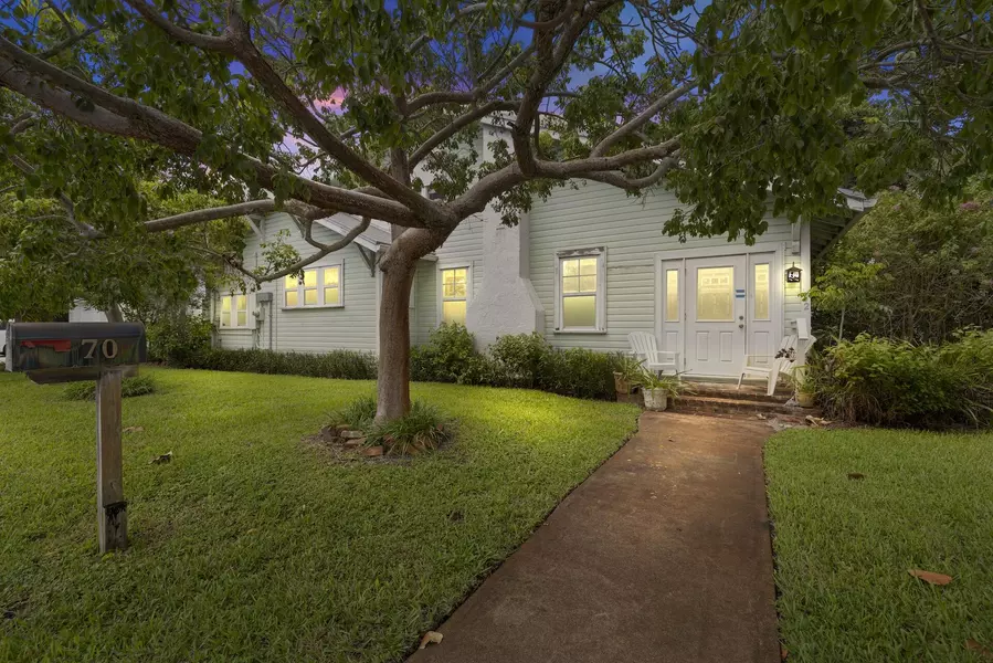 702 N Swinton AVE, Delray Beach, FL 33444