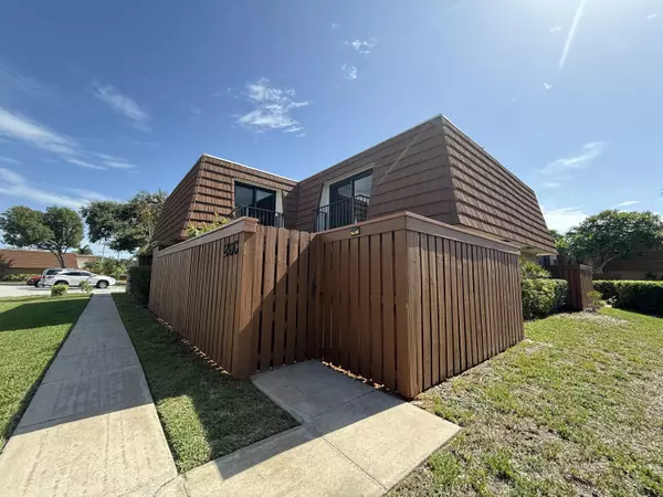 3900 County Line RD 26c, Tequesta, FL 33469