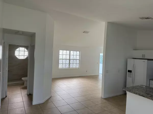 Port Saint Lucie, FL 34953,2020 SW Beekman ST