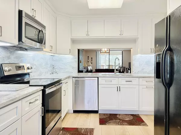 4725 E Lucerne Lakes BLVD 311, Lake Worth, FL 33467