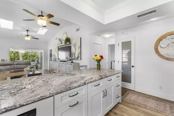 Stuart, FL 34996,2950 SE Ocean BLVD 110-401