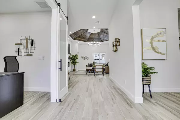 Port Saint Lucie, FL 34953,3402 SW Savona BLVD