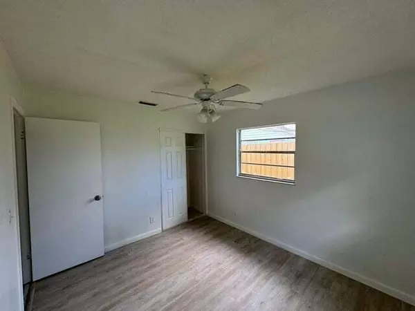 Stuart, FL 34997,2993 SE Camino AVE