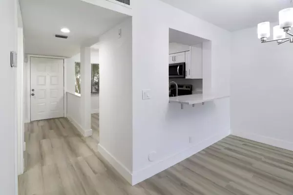 Delray Beach, FL 33446,7270 Ashford PL 106