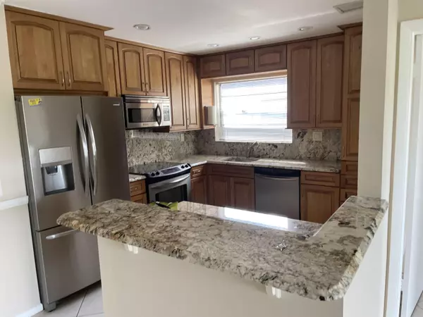 88 Capri B, Delray Beach, FL 33484