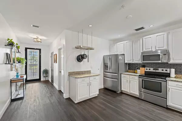 Palm Beach Shores, FL 33404,1101 Beach RD C