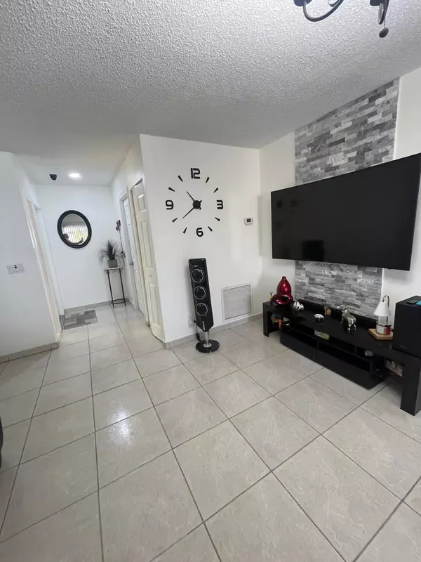 Royal Palm Beach, FL 33411,1063 Concert Way