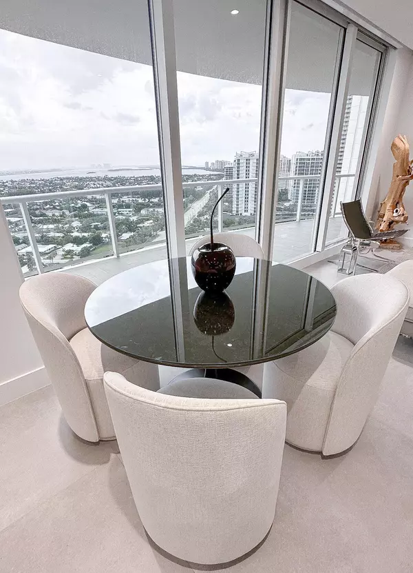 Riviera Beach, FL 33404,2700 N Ocean DR 1806b