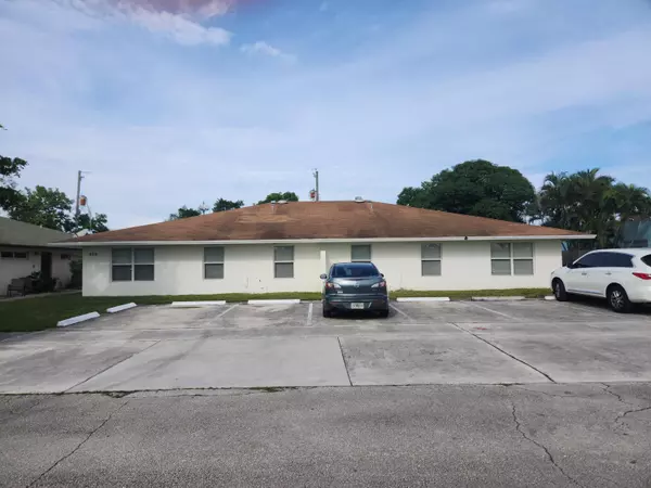 525 Putnam RD 1, West Palm Beach, FL 33405
