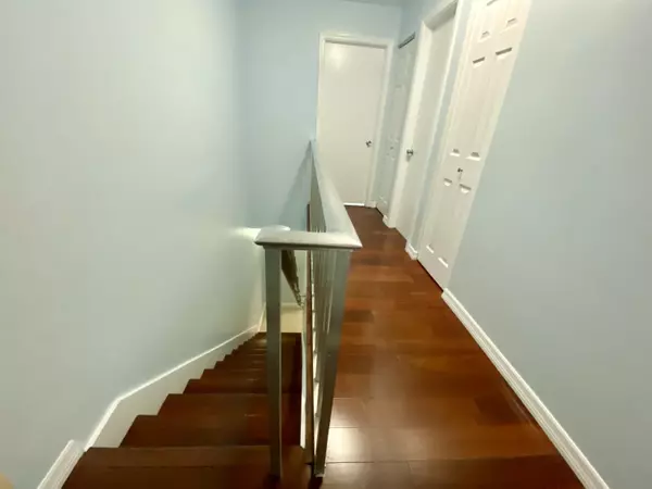 Royal Palm Beach, FL 33411,139 Sparrow DR G2