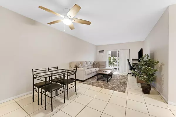 Fort Lauderdale, FL 33316,200 S Birch RD 204