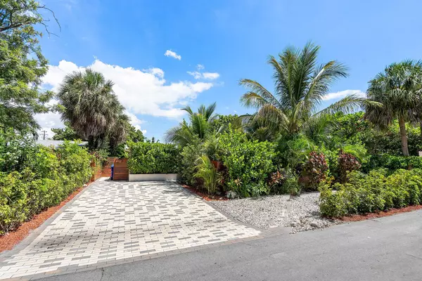 Fort Lauderdale, FL 33306,2041 NE 30th ST