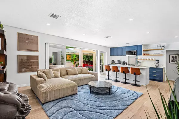 2041 NE 30th ST, Fort Lauderdale, FL 33306