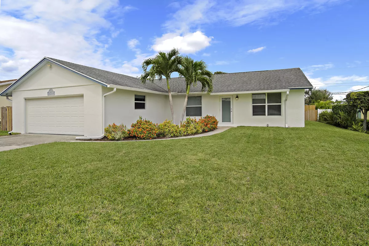 Hobe Sound, FL 33455,7399 SE Flamingo WAY