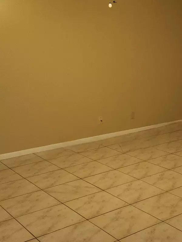 West Palm Beach, FL 33417,239 Coventry J