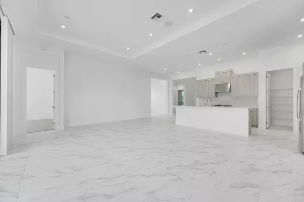 Palm Beach Gardens, FL 33412,13908 Vivant DR