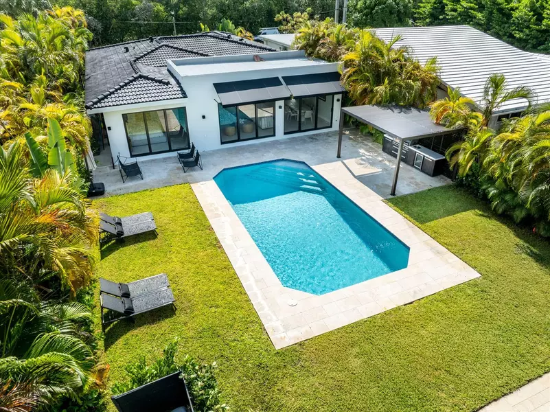 7610 Bayside LN, Miami Beach, FL 33141