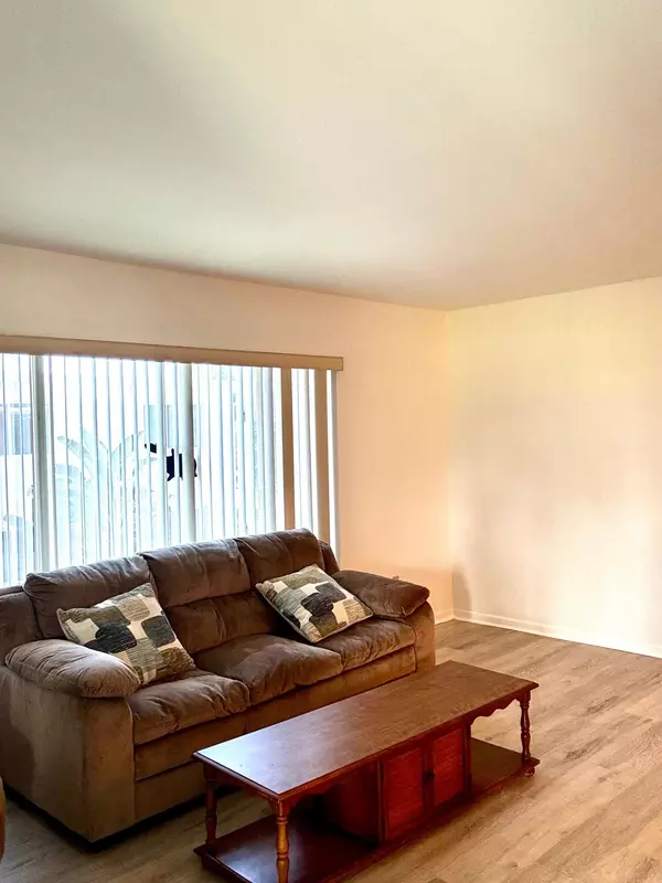 Boynton Beach, FL 33435,310 N North BLVD 2a