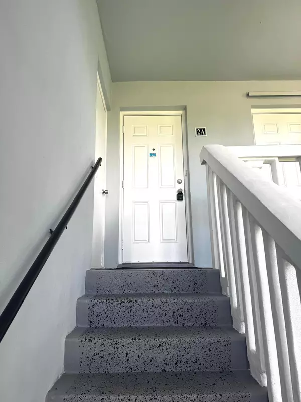 Boynton Beach, FL 33435,310 N North BLVD 2a