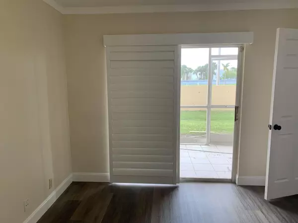 Port Saint Lucie, FL 34952,1542 SE Royal Green CIR 104