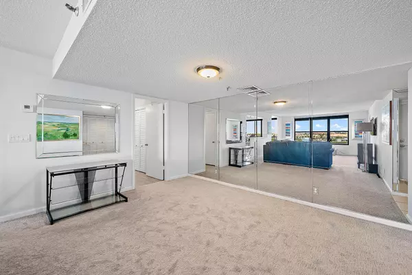 Jupiter, FL 33469,1748 Jupiter Cove DR 519a