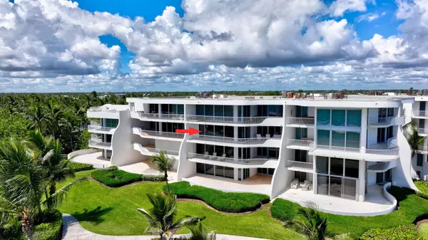 Stuart, FL 34996,2001 SE Sailfish Point BLVD 303