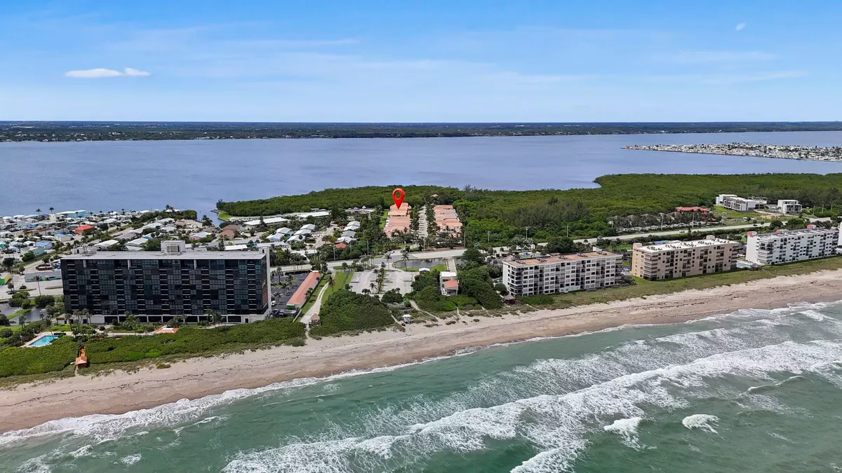 Jensen Beach, FL 34957,143 Pepper LN