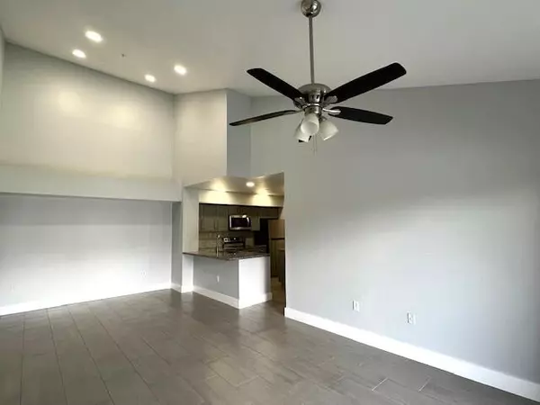 Lake Worth, FL 33463,7904 Sonoma Springs CIR 208