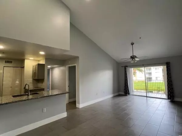 Lake Worth, FL 33463,7904 Sonoma Springs CIR 208