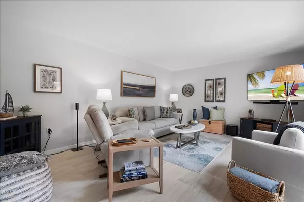 Palm Beach Gardens, FL 33410,3250 S Meridian WAY B