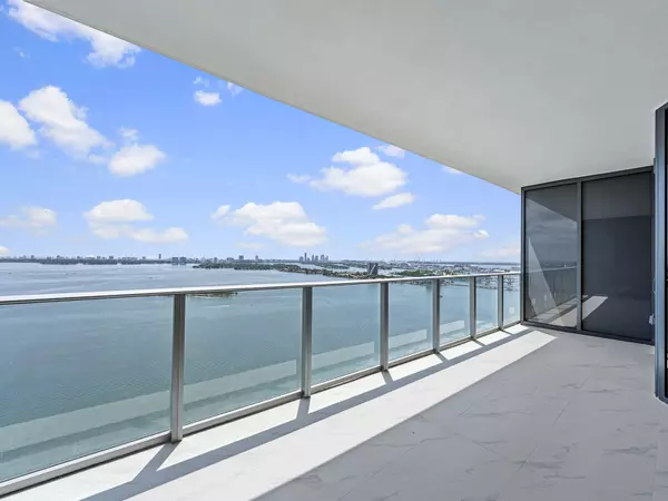 700 NE 24th ST 3002, Miami, FL 33137