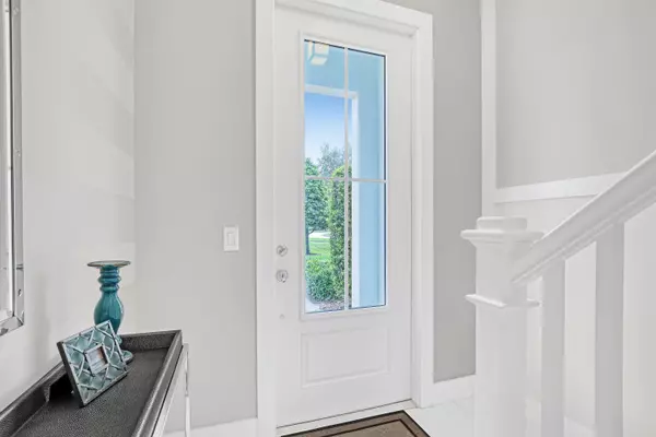 Palm Beach Gardens, FL 33418,7091 Edison PL