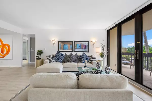 West Palm Beach, FL 33401,2400 Presidential 204 WAY 204