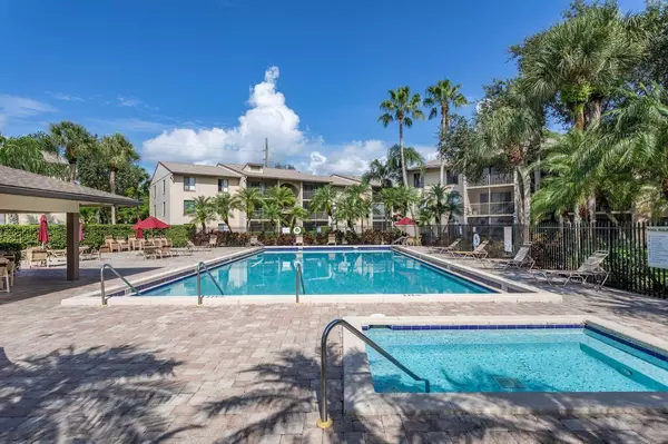 Greenacres, FL 33415,201 Foxtail DR C2