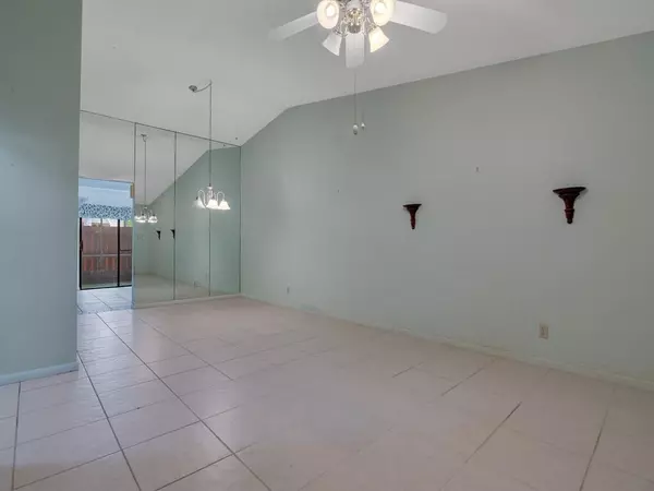 Hobe Sound, FL 33455,8091 SE Villa CIR
