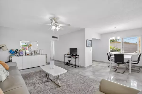 West Palm Beach, FL 33417,16 Waltham A