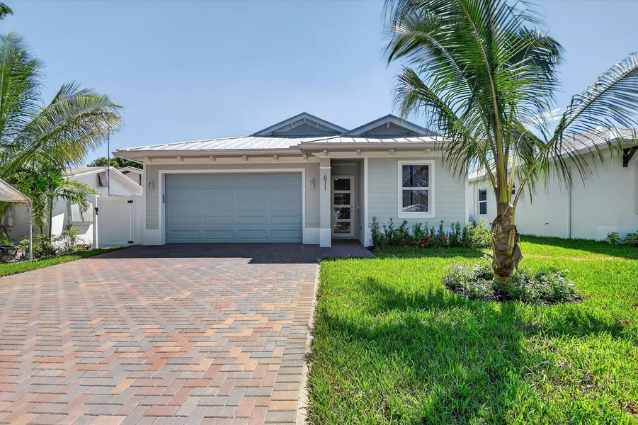 611 N Loxahatchee DR, Jupiter, FL 33458