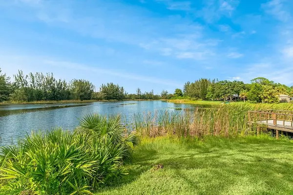 Vero Beach, FL 32967,9450 87th ST